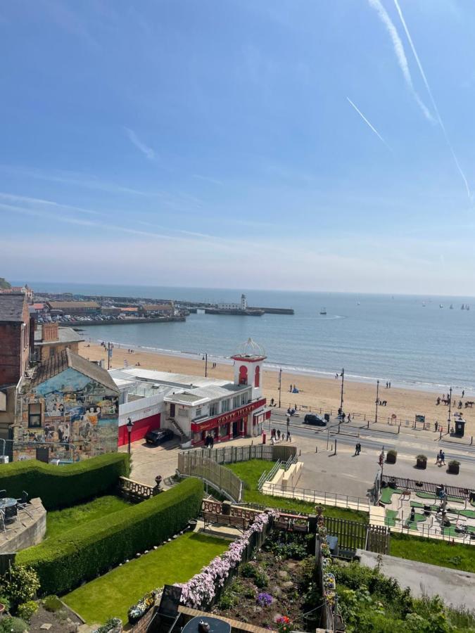 Lighthouse View - Amazing Sea And Beach View - Free Sky Tv Including Sports And Movies - Fast Wifi - Free Private Parking Scarborough Exterior photo